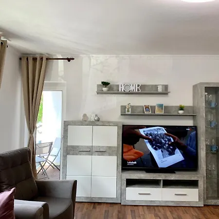 Classic Kian Apartment *