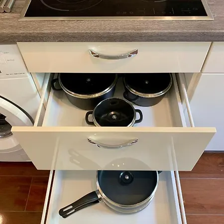 Classic Kian Apartment